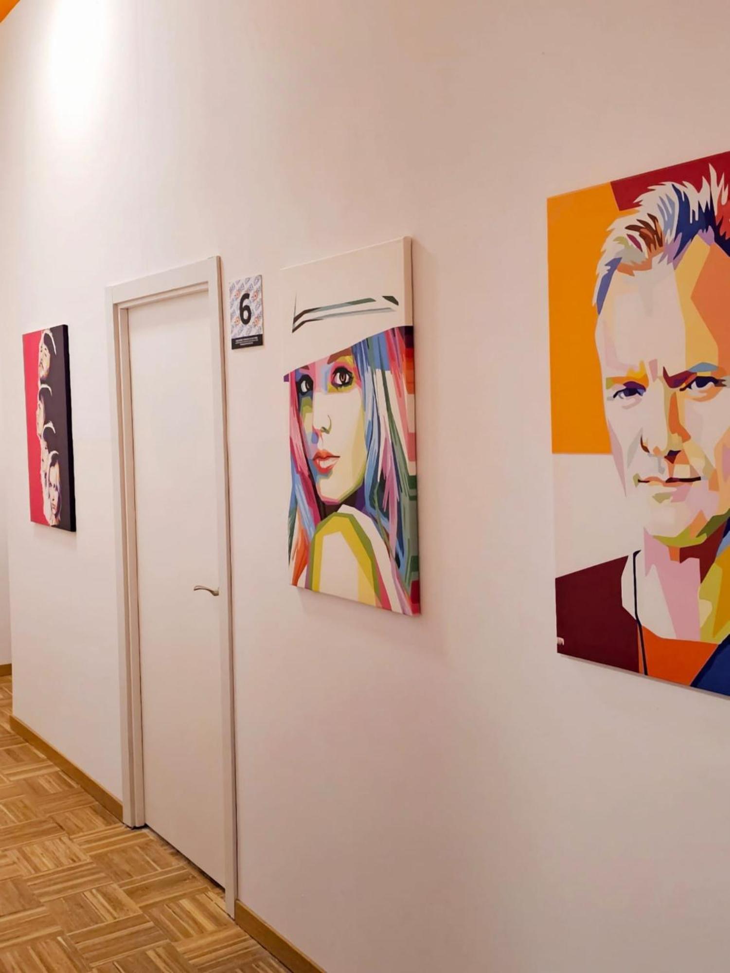 Arc House Pop Art Hostel Madrid Exterior photo