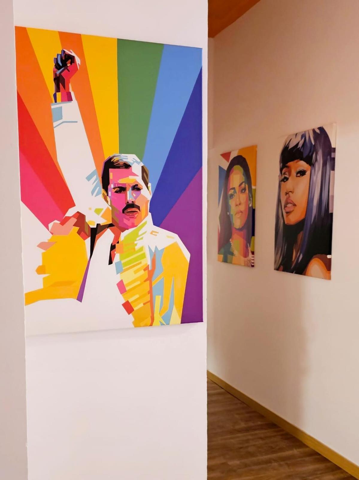 Arc House Pop Art Hostel Madrid Exterior photo